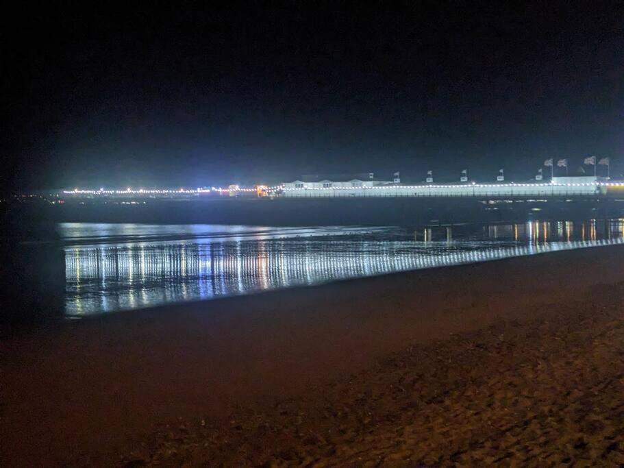 Josh's Place Near Paignton Apartment